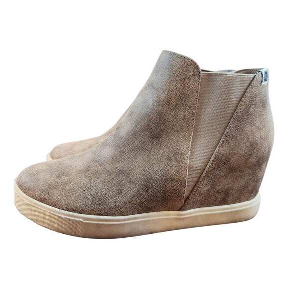 Coconuts by Matisse Shoes - Coconuts‎ by Matisse lure tan natural platform wedge sneakers sz 9.5
